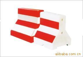 高速公路護欄板與市政道路安全防撞隔離墩 深圳市華長源實業(yè)的優(yōu)質供應